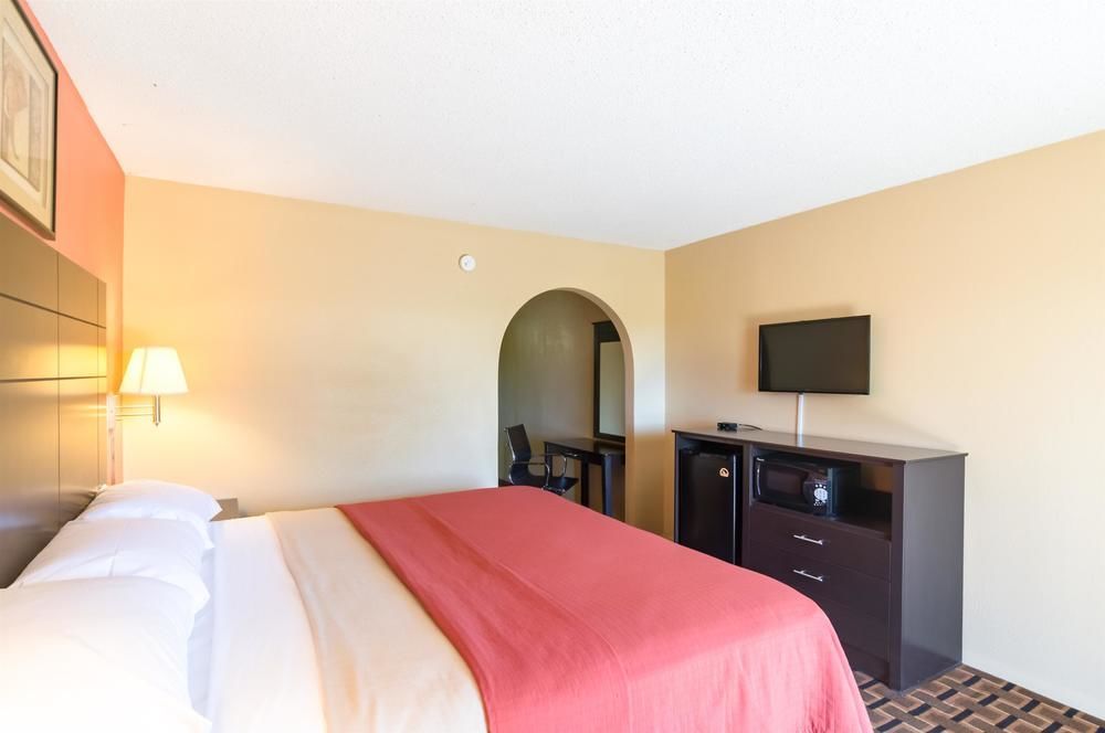 Red Roof Inn & Suites San Angelo Bagian luar foto